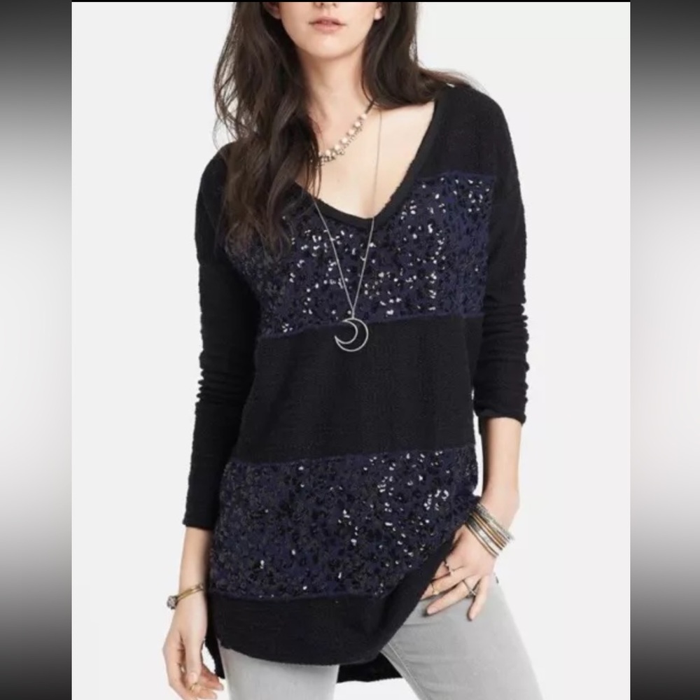 Gorgeous Free People hi-lo sequin sweater tunic